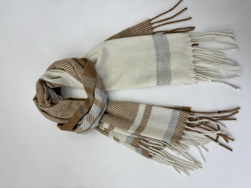 キャメル・クリーム・グレーのプレイドウーブンスカーフ、フリンジ付き - winter accessories wholesaler
