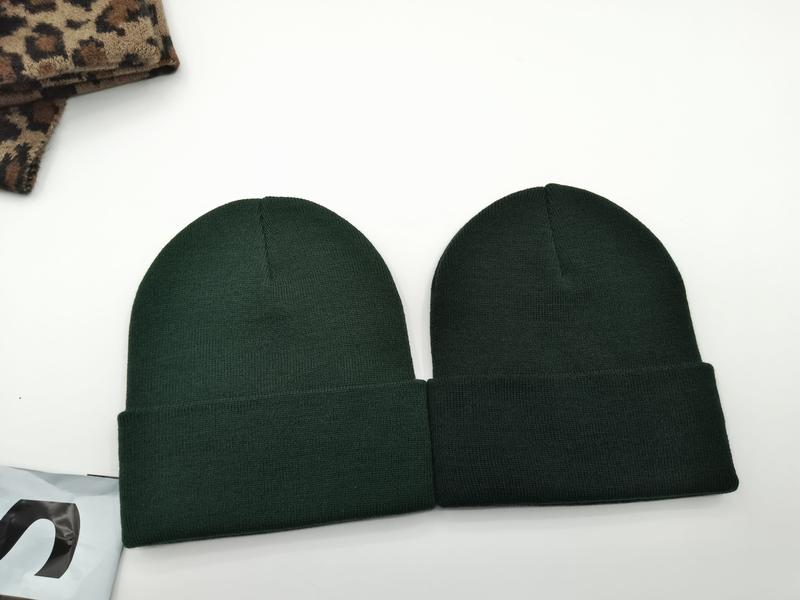 ダークフォレストグリーンのリブ編みカフ付きビーニーハット2個セット - wholesale fashion accessories