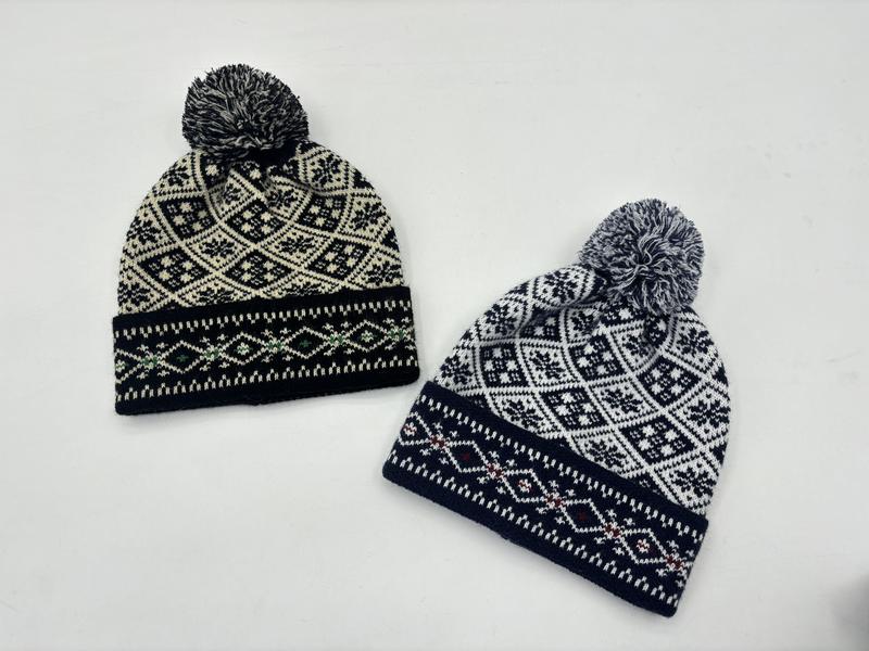 フェアアイル柄ポンポン付きニットビーニー帽2点セット 黒白・紺白 北欧雪結晶模様 - private label service available