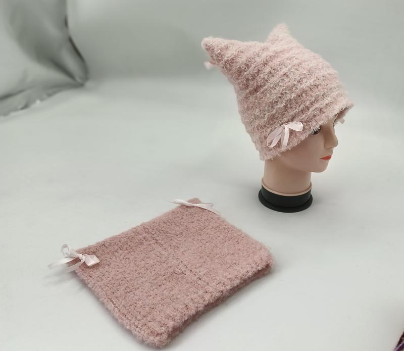 ピンクふわふわニット猫耳ビーニー帽子＆ネックウォーマーセット、サテンリボン付き - bulk order discount available